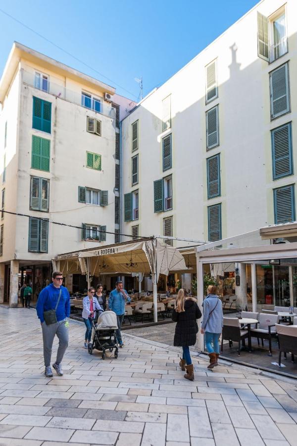 Bagi Apartment In Old Town Center Zára Kültér fotó