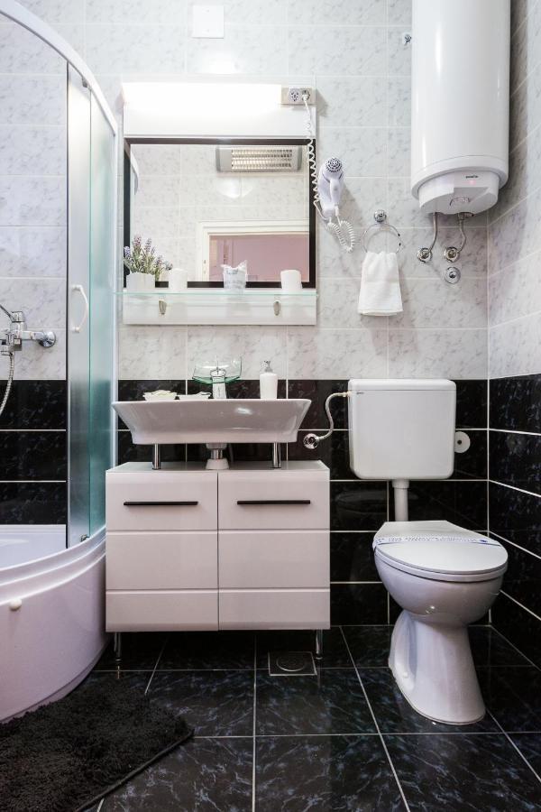Bagi Apartment In Old Town Center Zára Kültér fotó