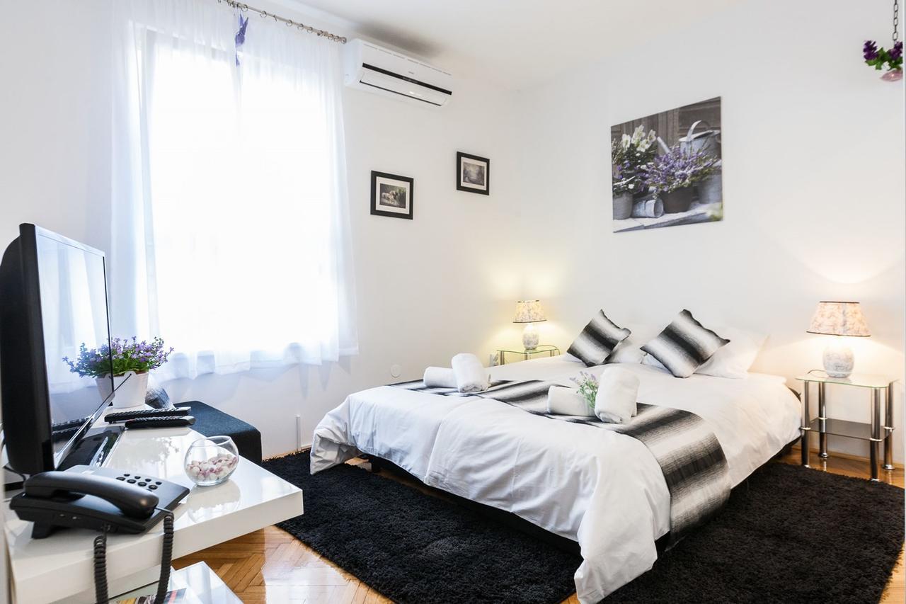 Bagi Apartment In Old Town Center Zára Kültér fotó